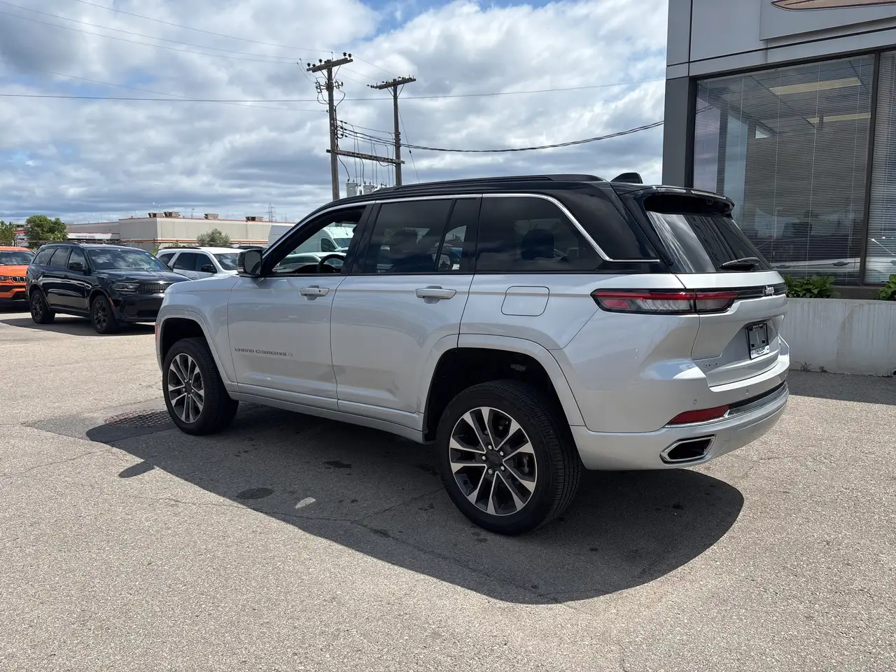 Jeep Grand Cherokee - Image 4