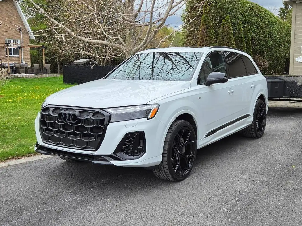 Audi Q7 - Image 3