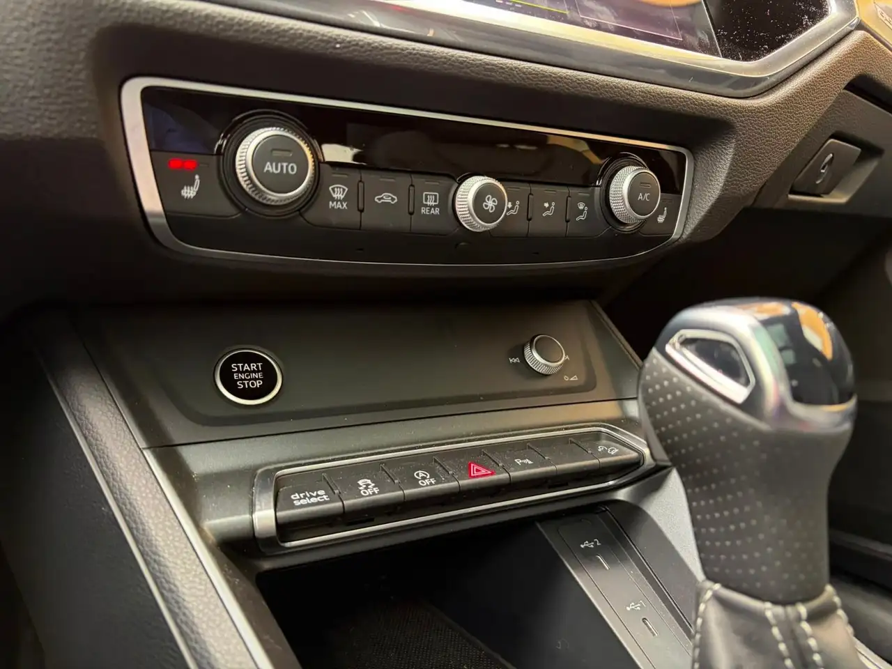 Audi Q3 - Image 21
