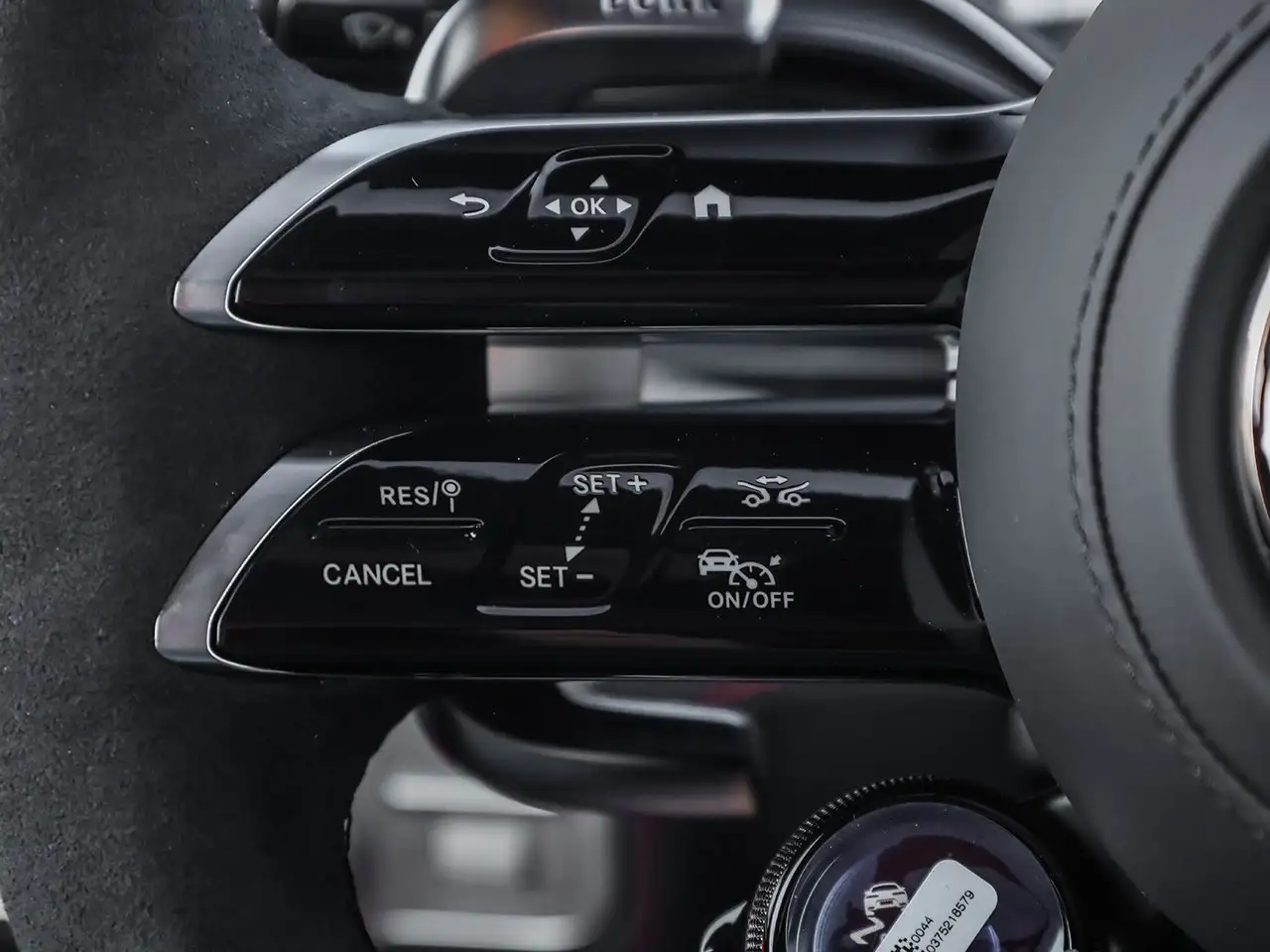 Mercedes-Benz GLE - Image 21