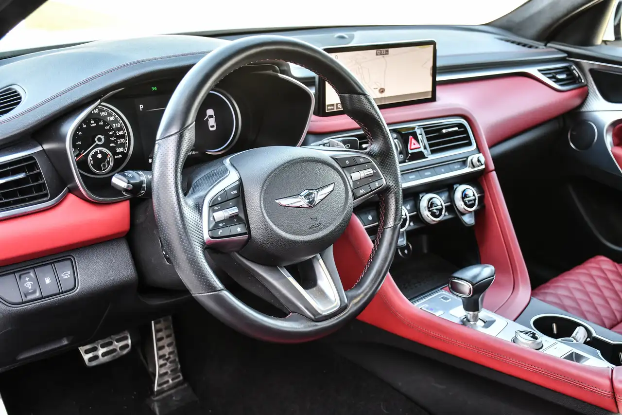 Genesis G70 - Image 10