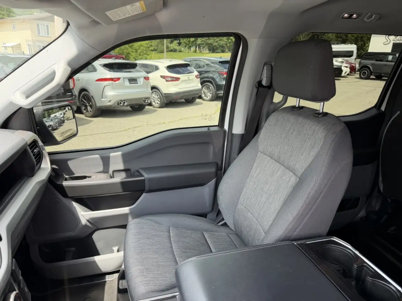 Ford F-150 - Image 23