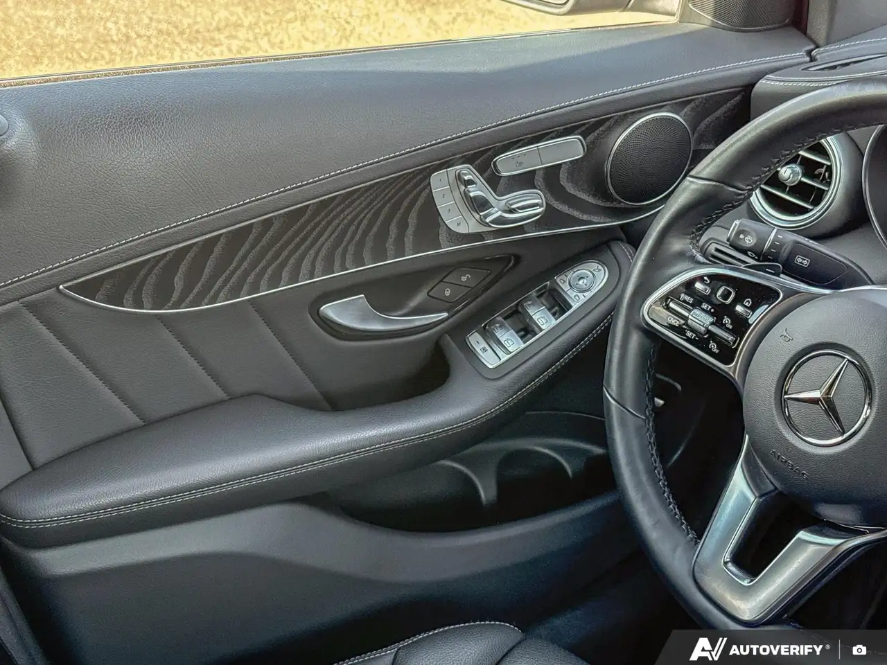 Mercedes-Benz GLC - Image 18