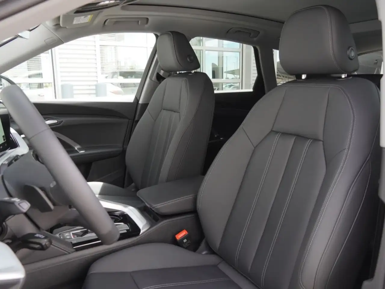 Audi Q5 - Image 17