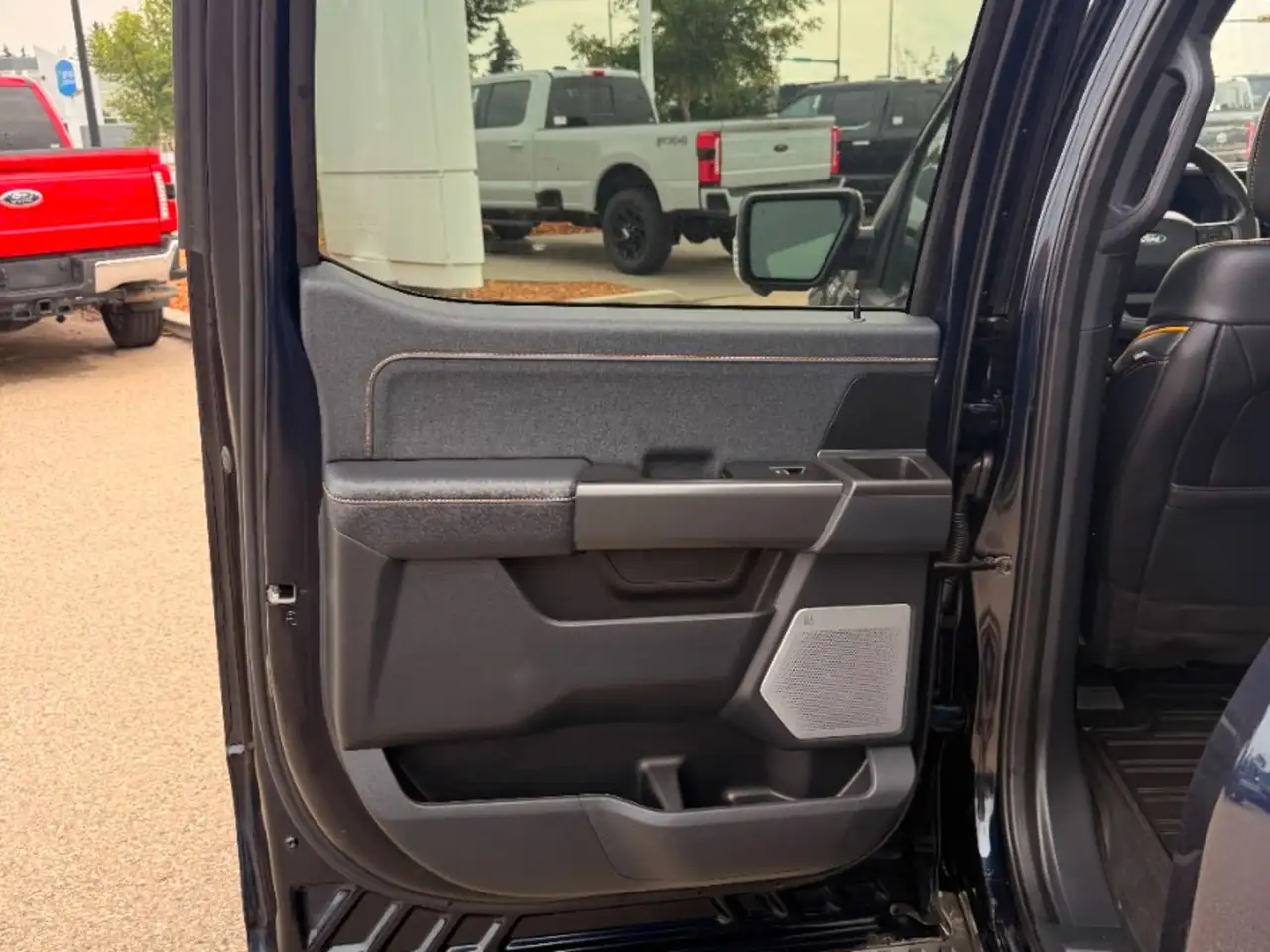 Ford F-150 - Image 13