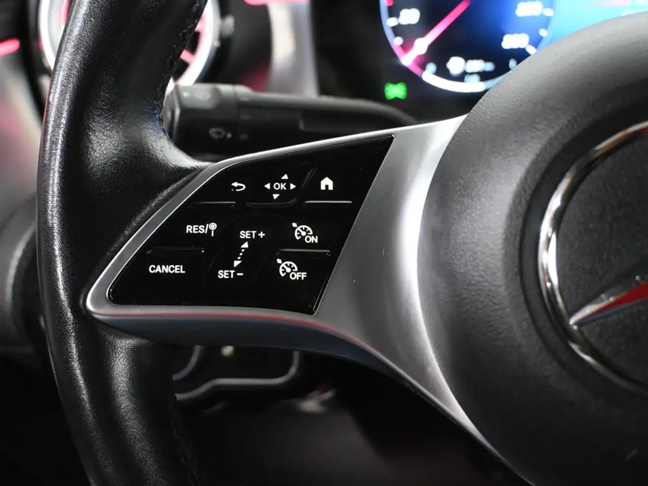 Mercedes-Benz CLA - Image 14