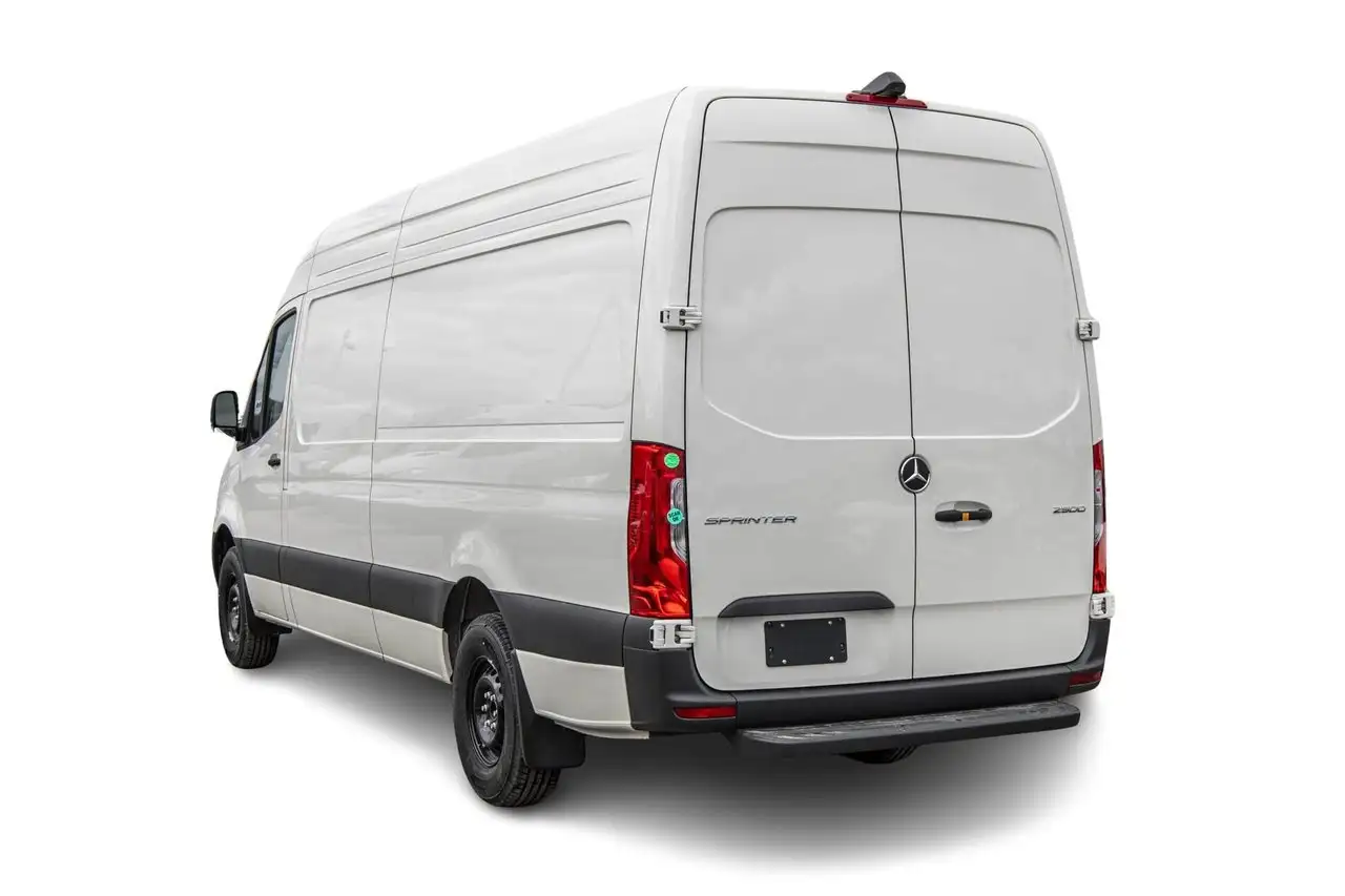 Mercedes-Benz Sprinter 2500 - Image 6