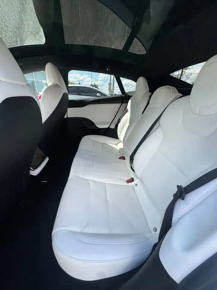 Tesla Model S - Image 12