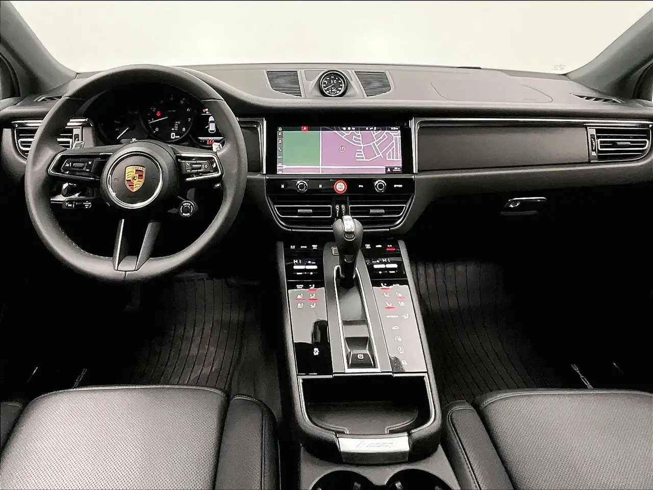 Porsche Macan - Image 11