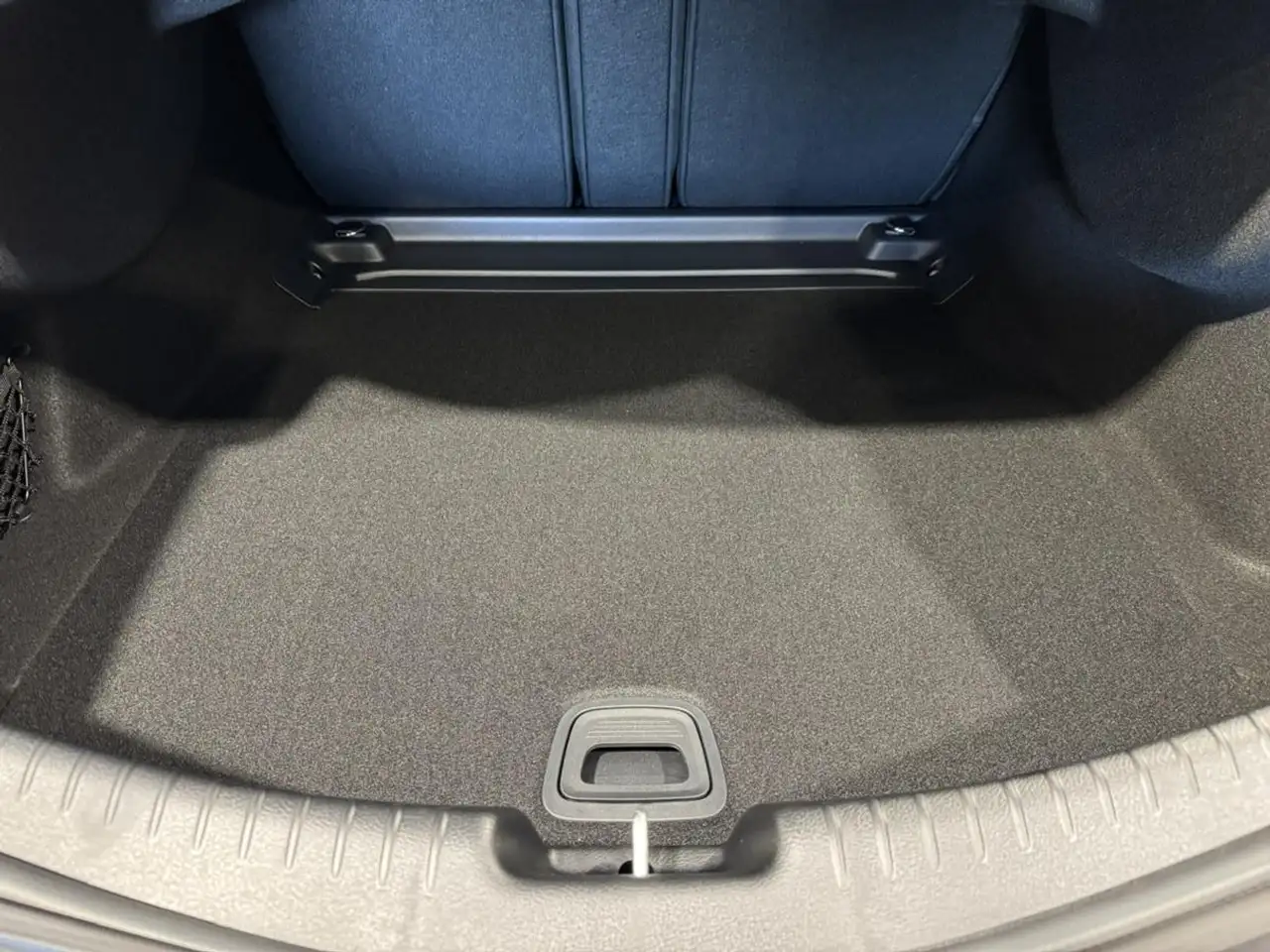 Mercedes-Benz CLE - Image 9