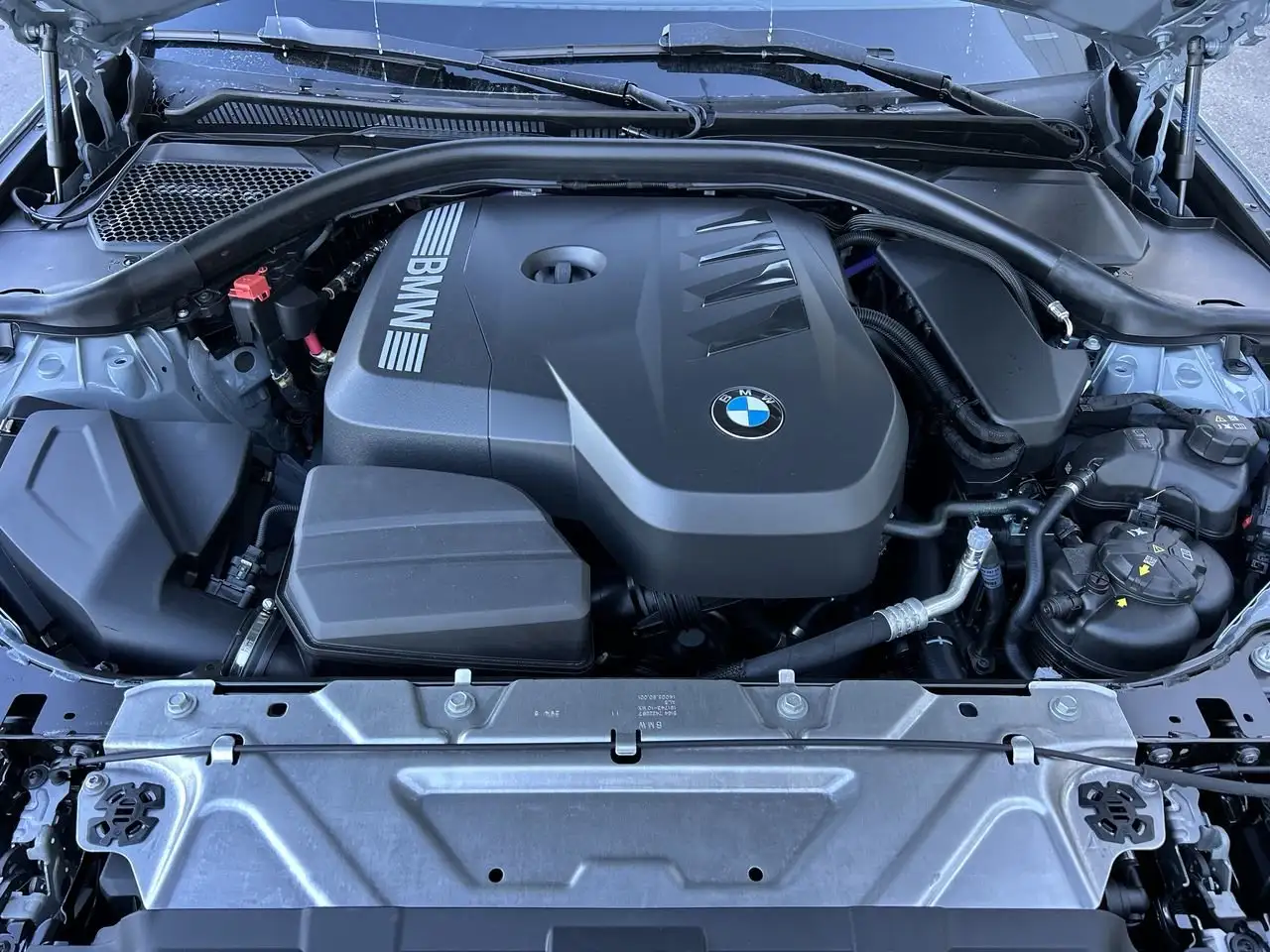 BMW 3 Series - Image 34