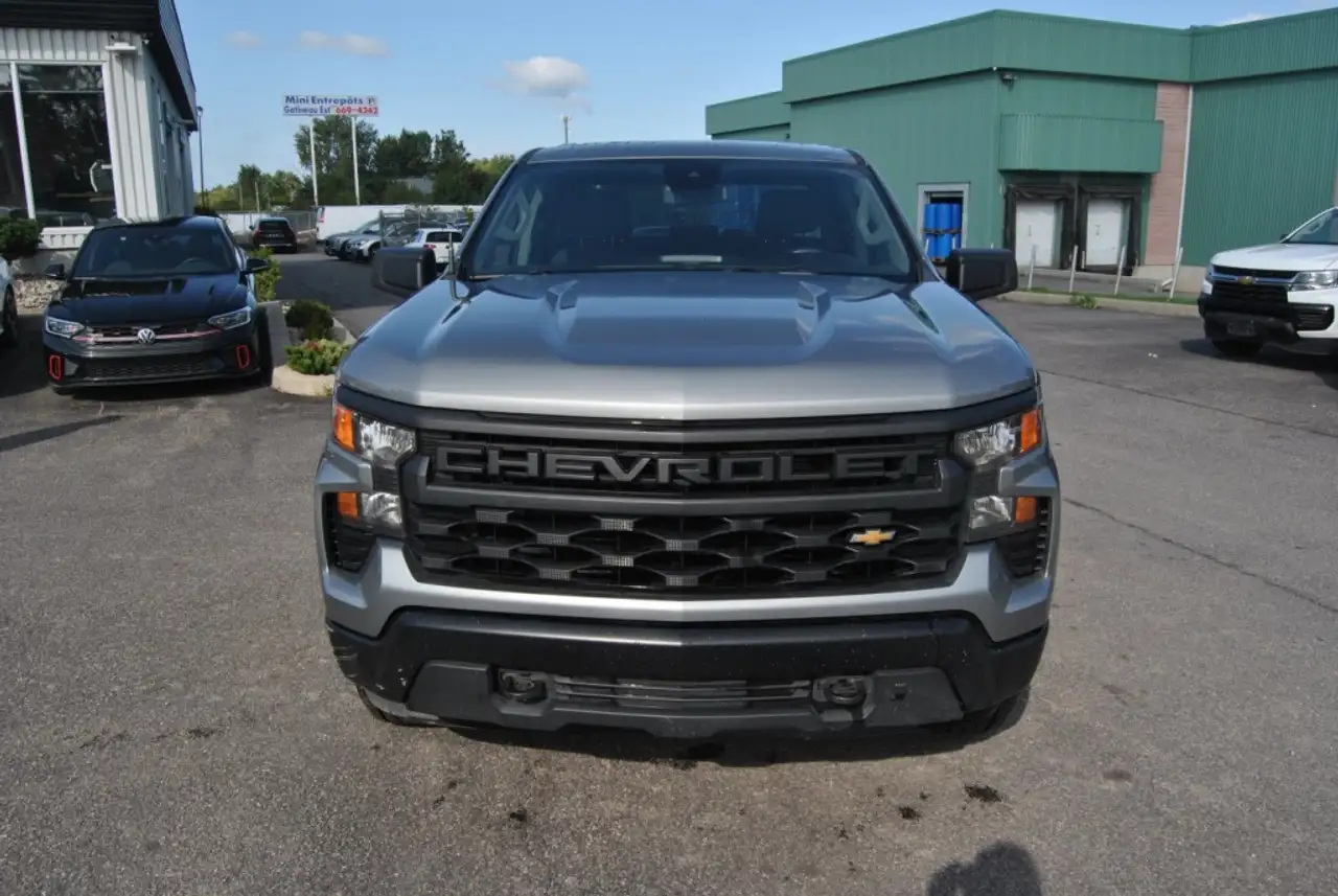 Chevrolet Silverado 1500 - Image 8