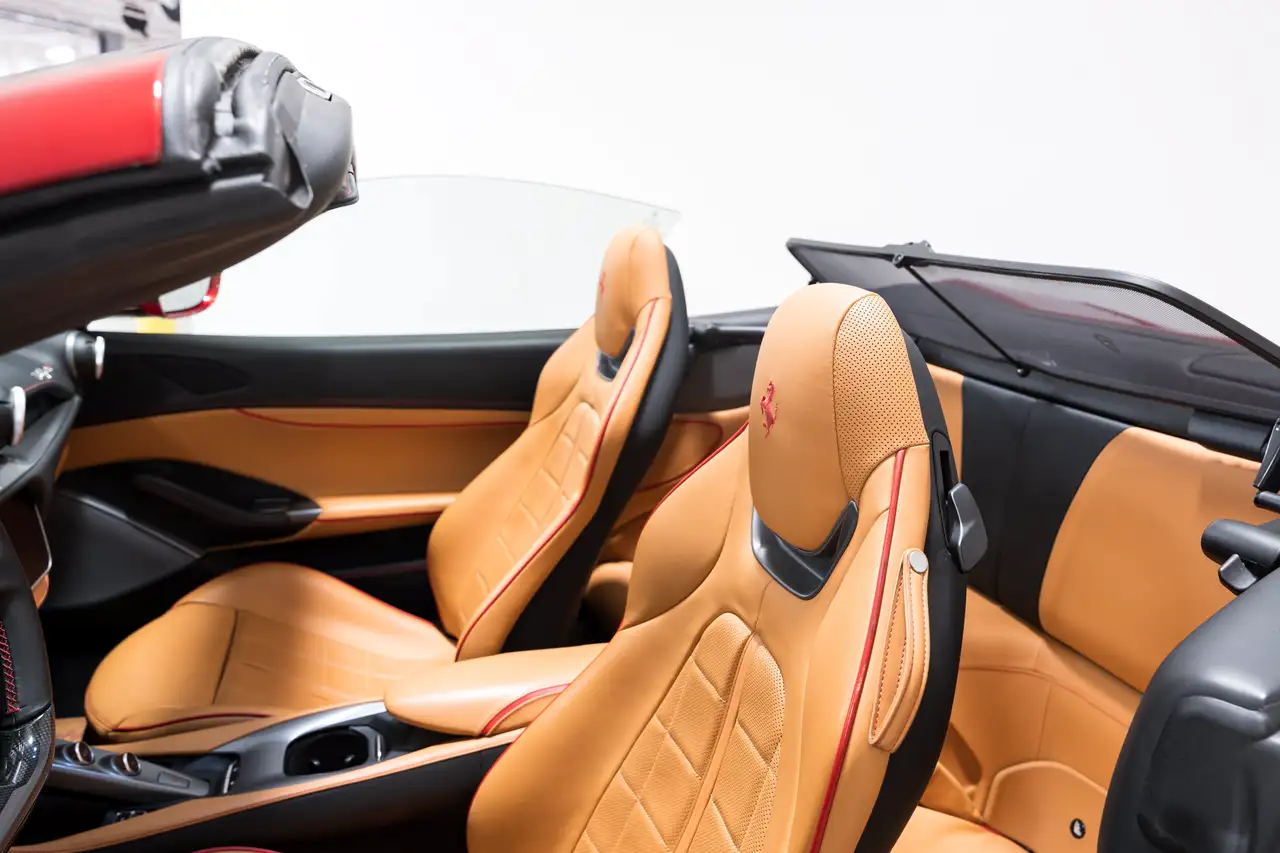 Ferrari Portofino - Image 23