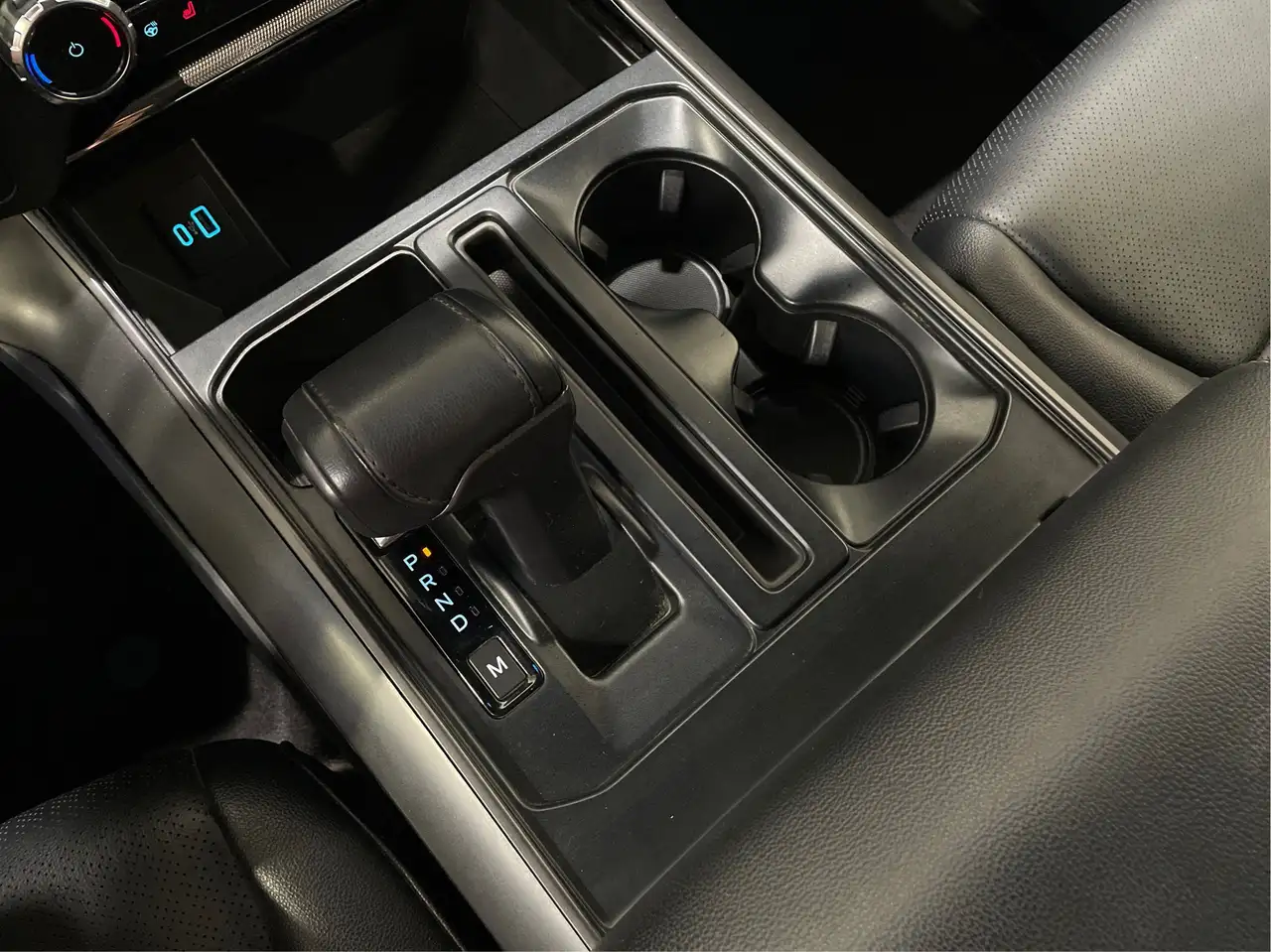 Ford F-150 - Image 29
