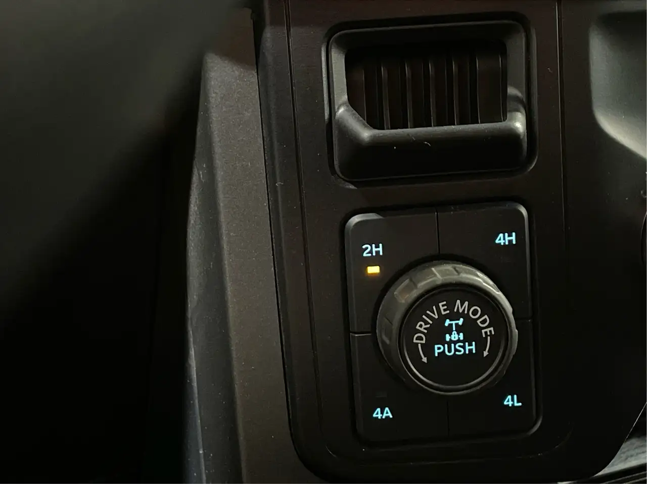 Ford F-150 - Image 24