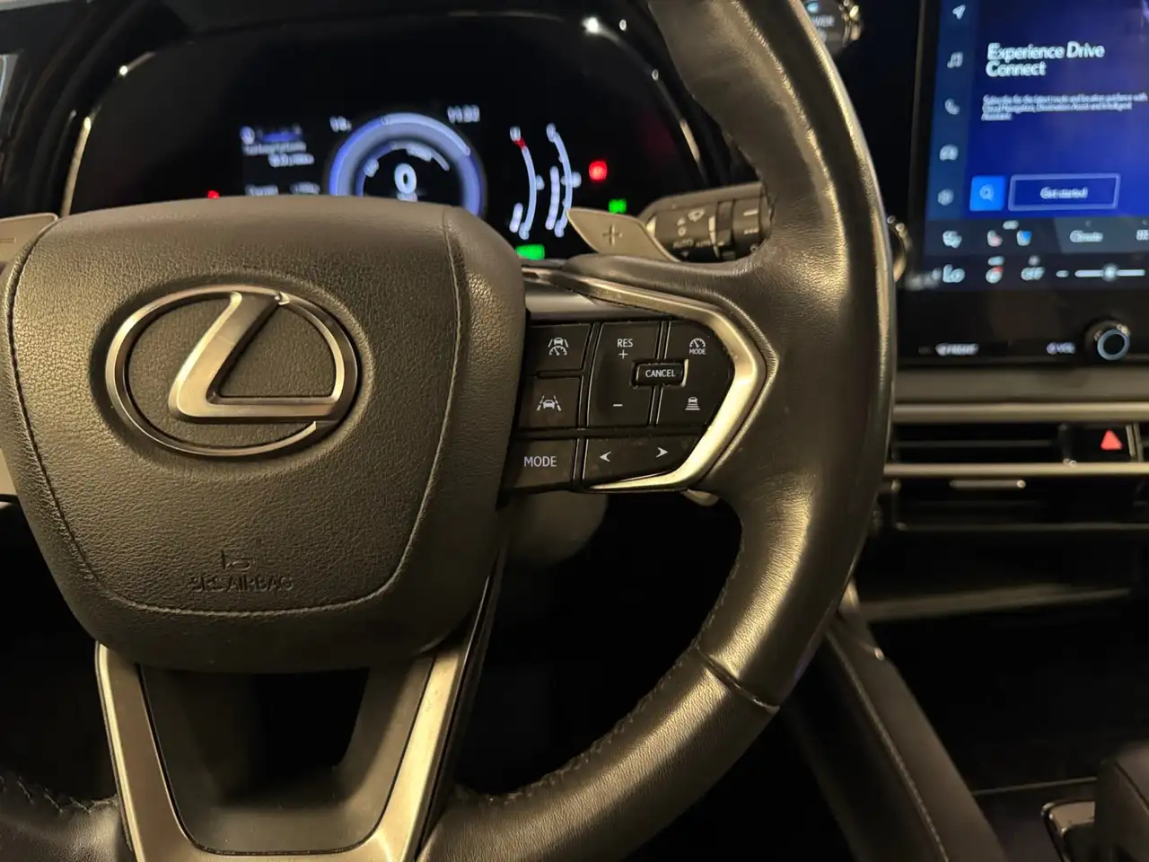 Lexus RX - Image 13
