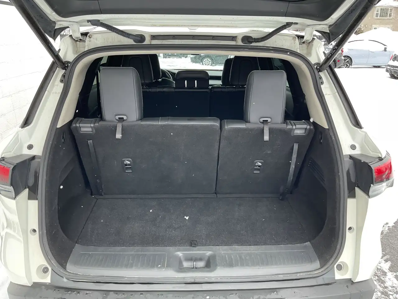 Infiniti QX60 - Image 23