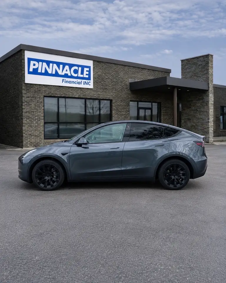 Tesla Model Y - Image 4