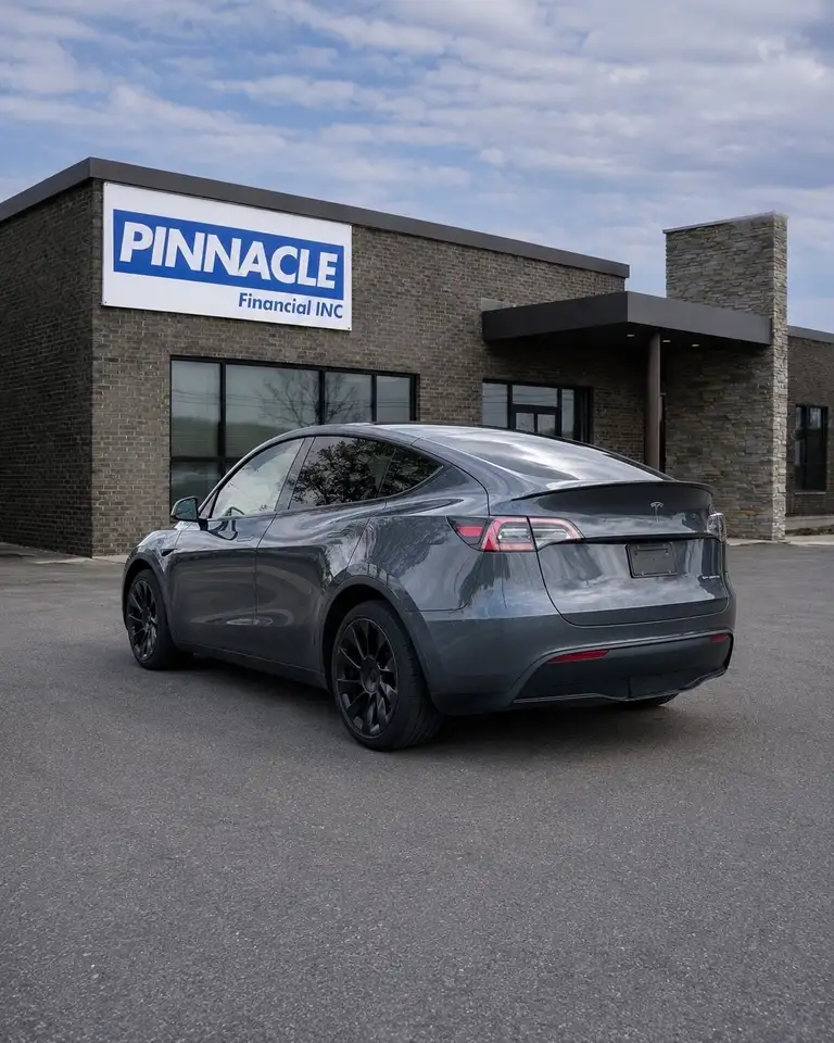 Tesla Model Y - Image 6