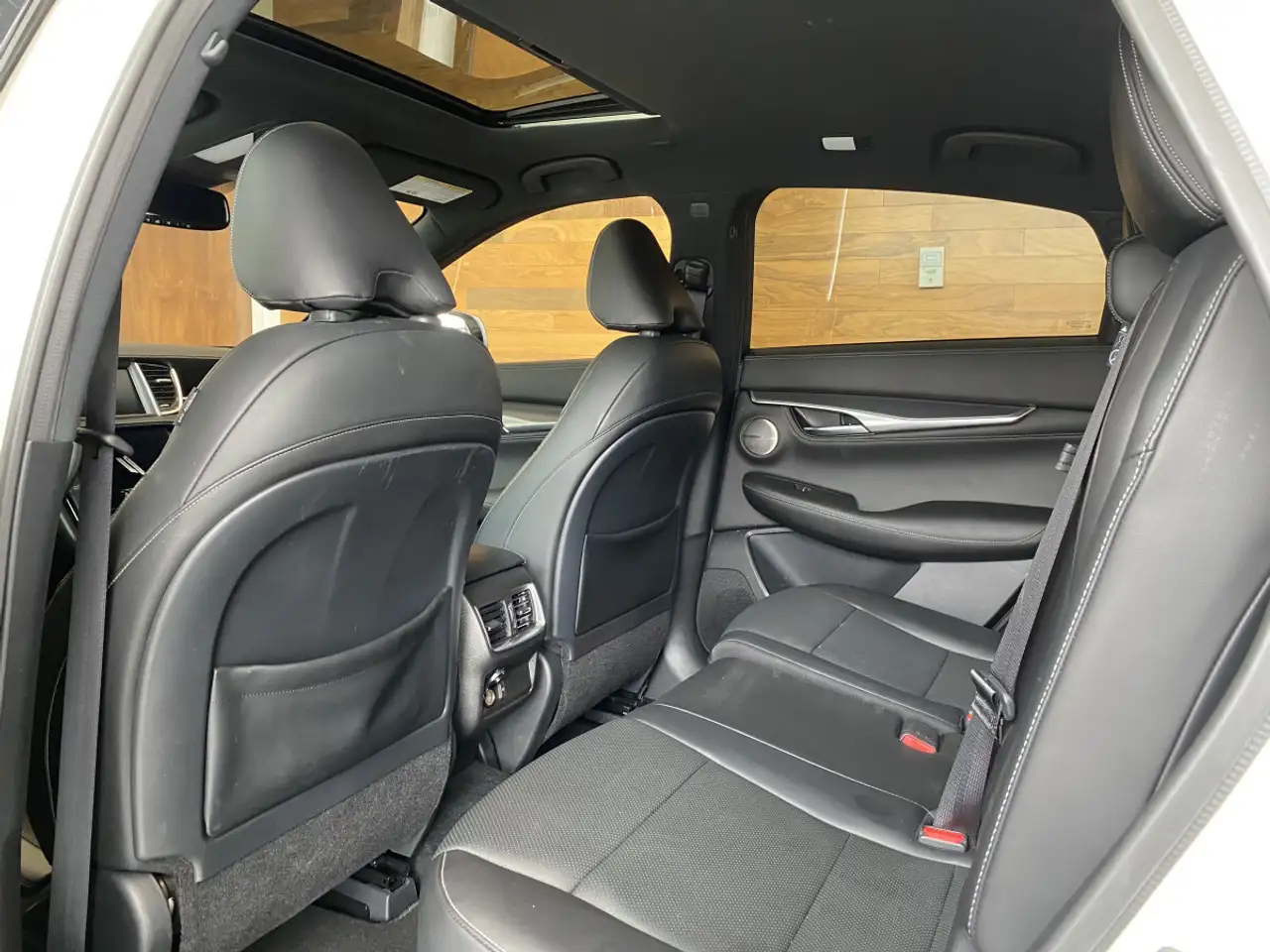 Infiniti QX55 - Image 25