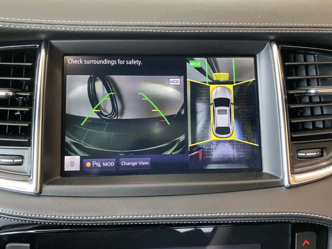Infiniti QX55 - Image 21