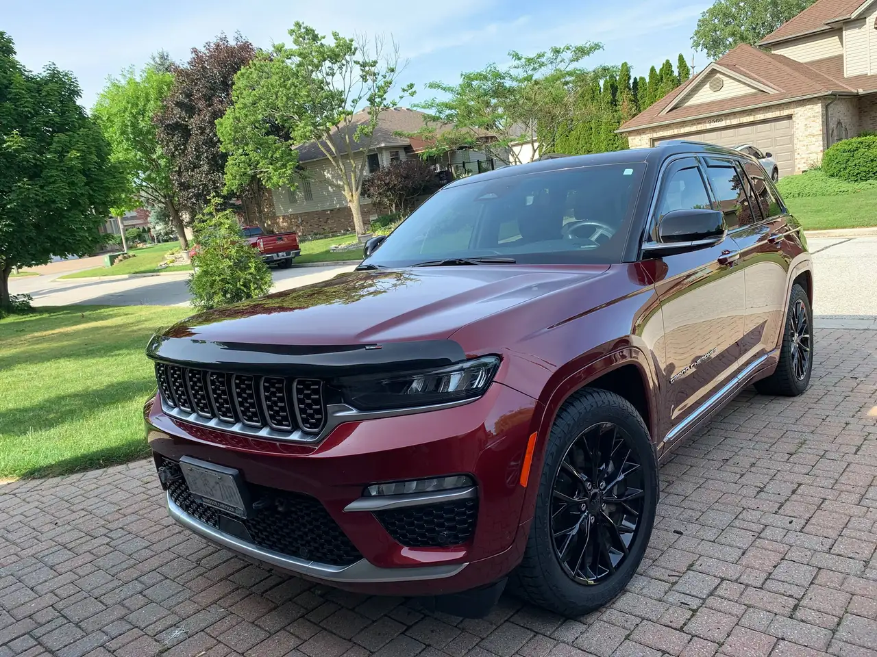 Jeep Grand Cherokee - Image 1