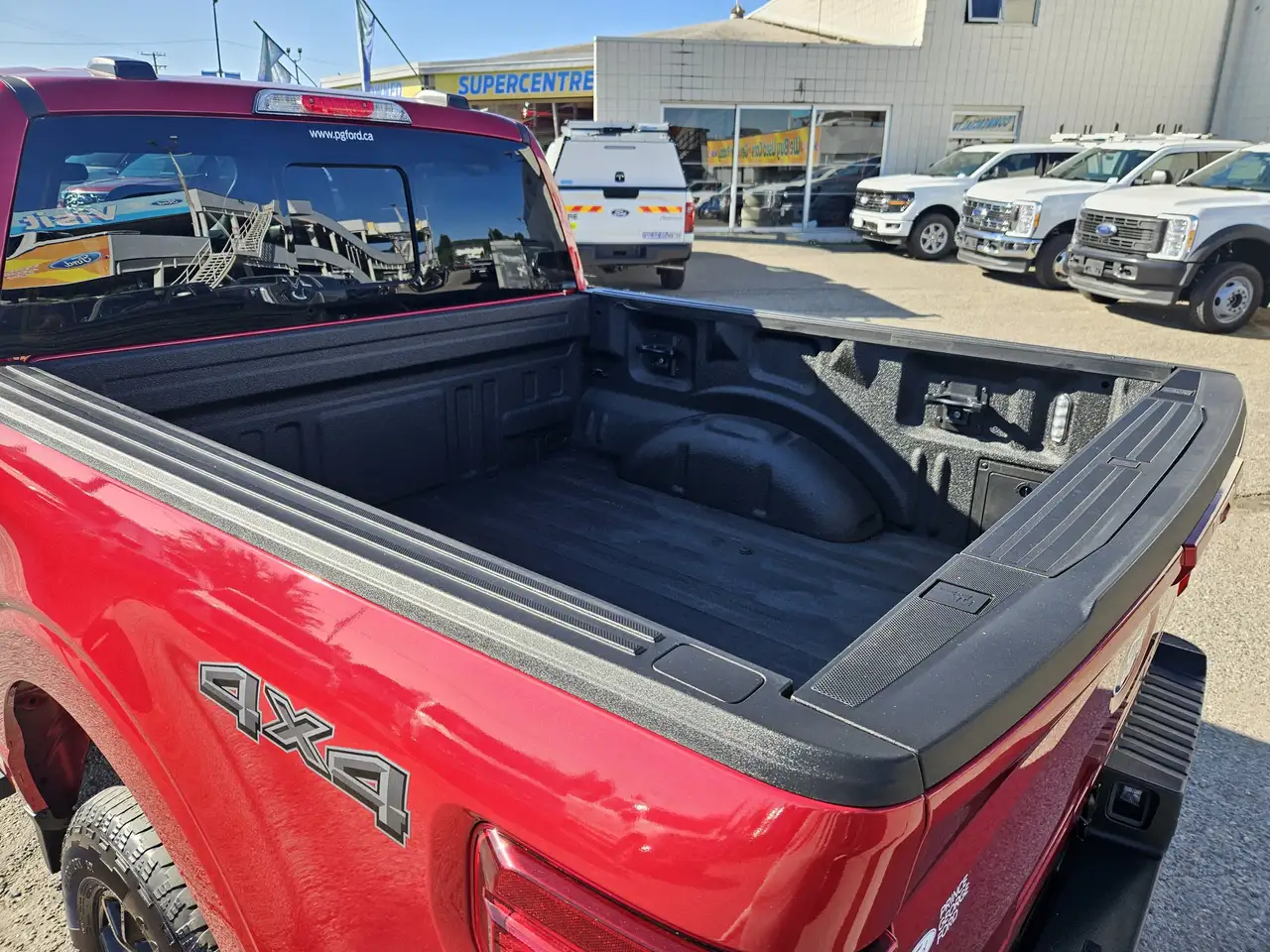 Ford F-150 - Image 25