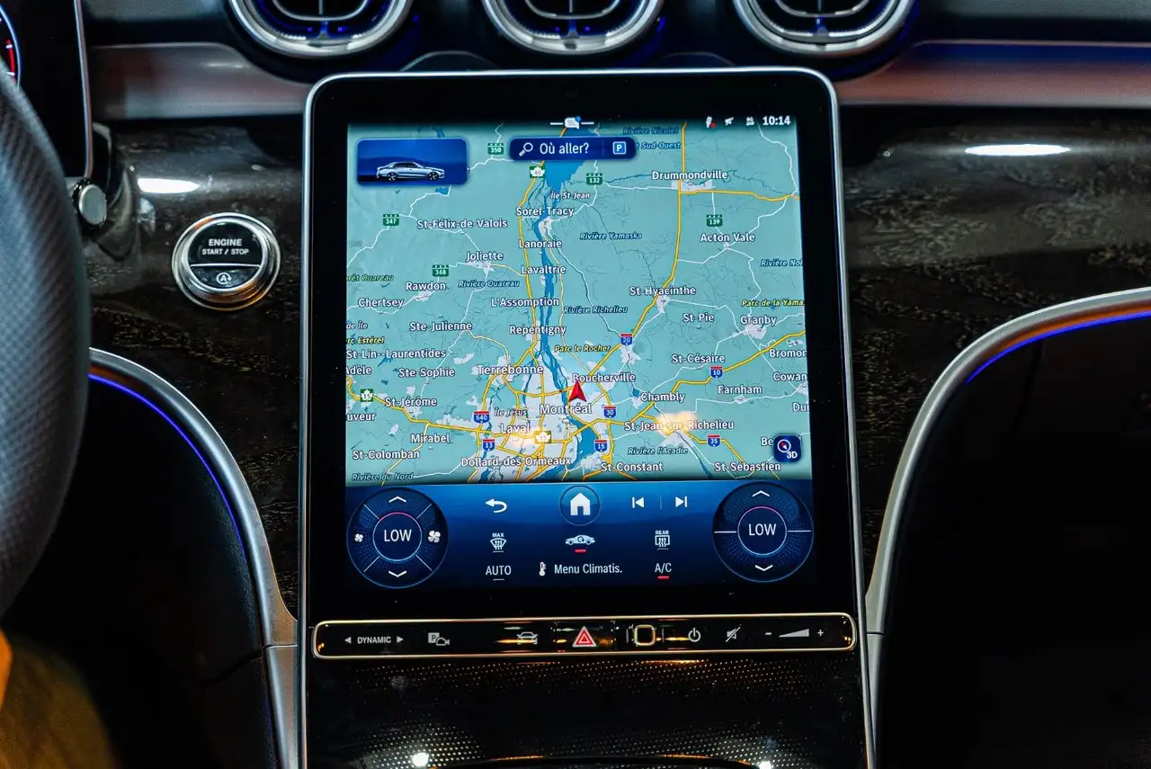 Mercedes-Benz C-Class - Image 21
