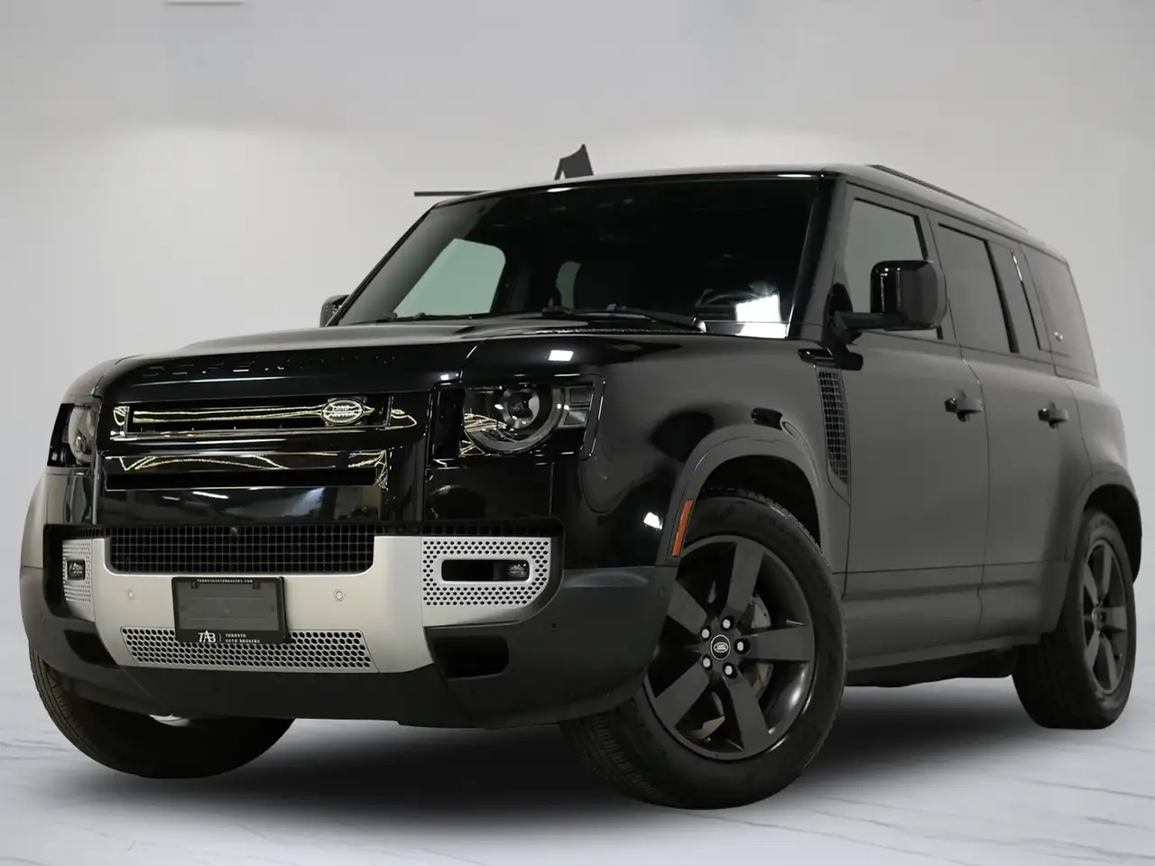 Land Rover Defender - Image 3