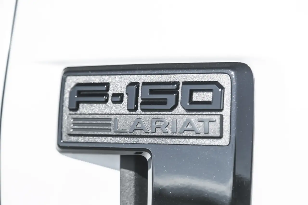 Ford F-150 - Image 32
