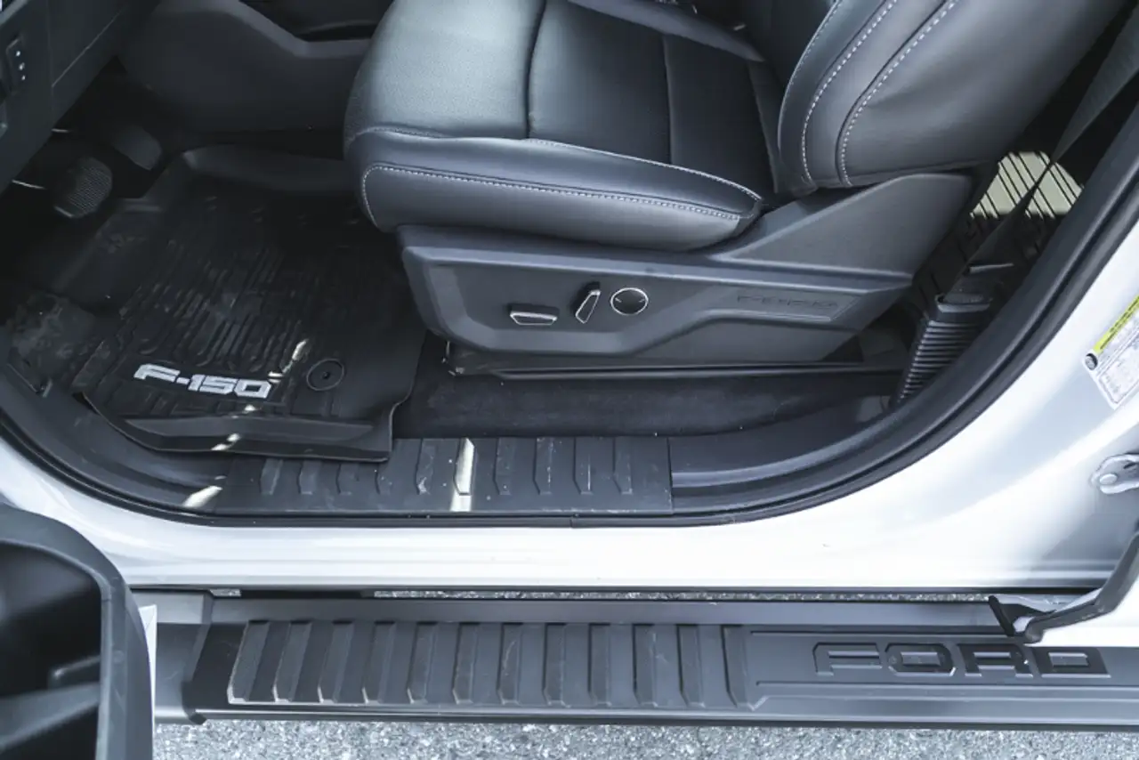Ford F-150 - Image 37