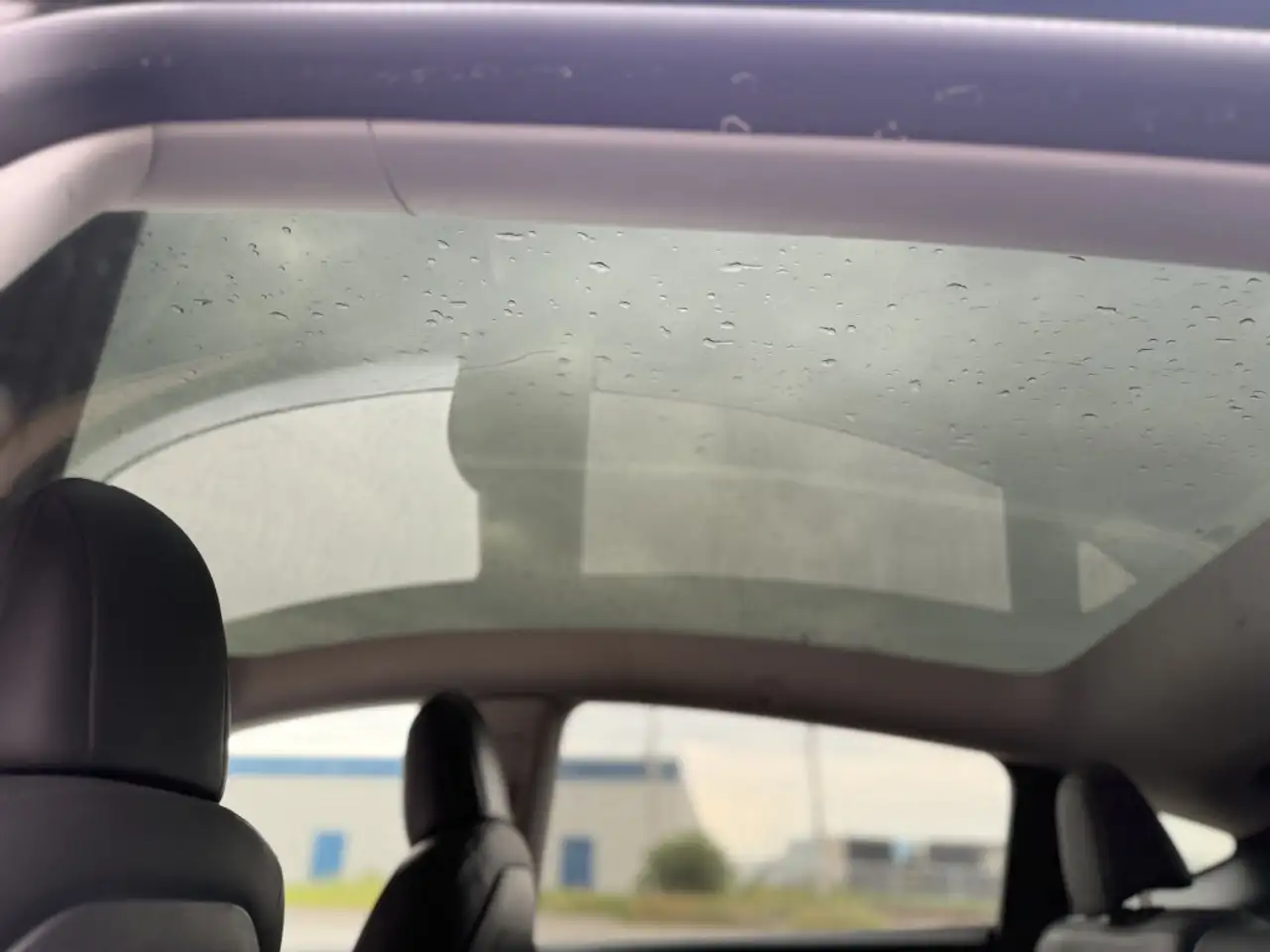 Tesla Model Y - Image 19