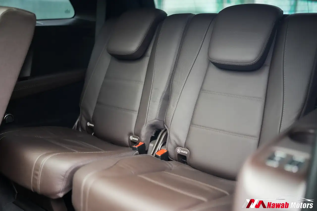 Mercedes-Benz GLS - Image 17