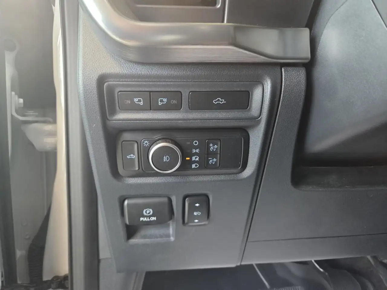 Ford F-150 - Image 12