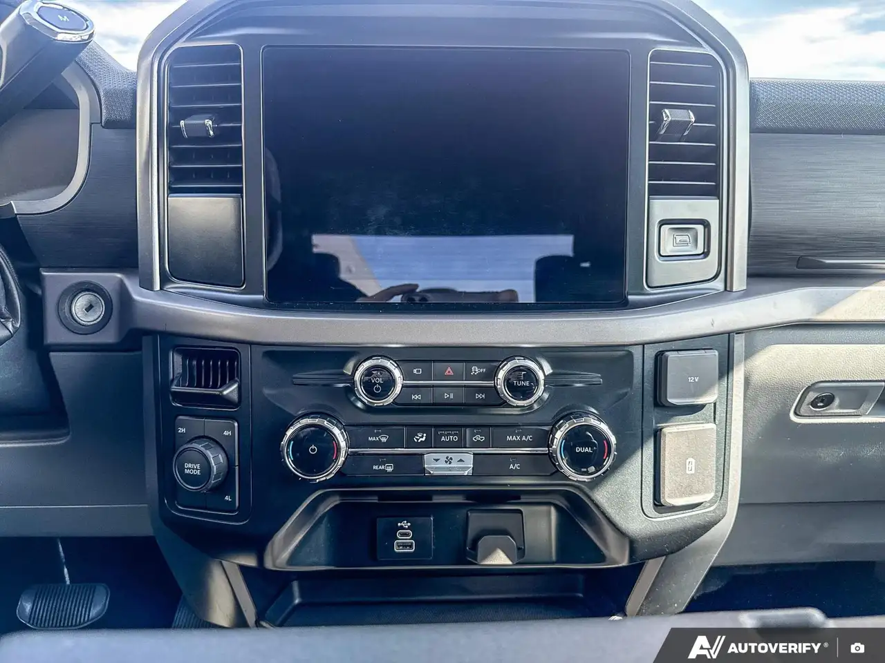 Ford F-150 - Image 19