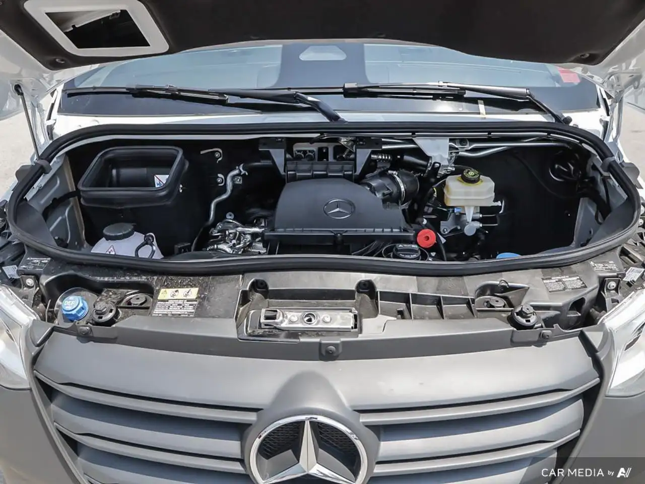 Mercedes-Benz Sprinter - Image 7