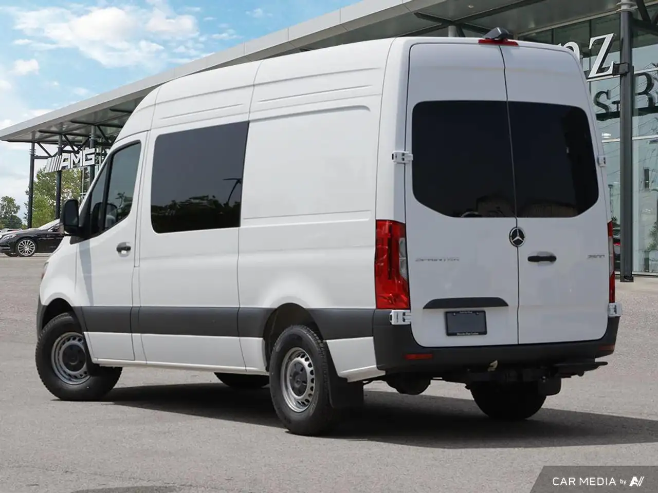 Mercedes-Benz Sprinter - Image 4