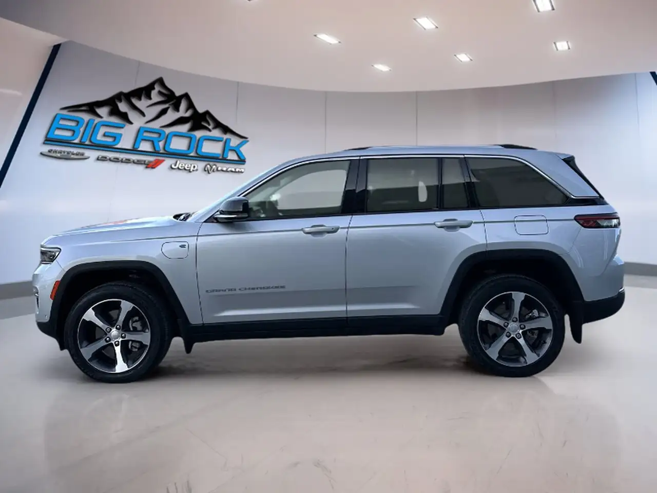 Jeep Grand Cherokee - Image 5
