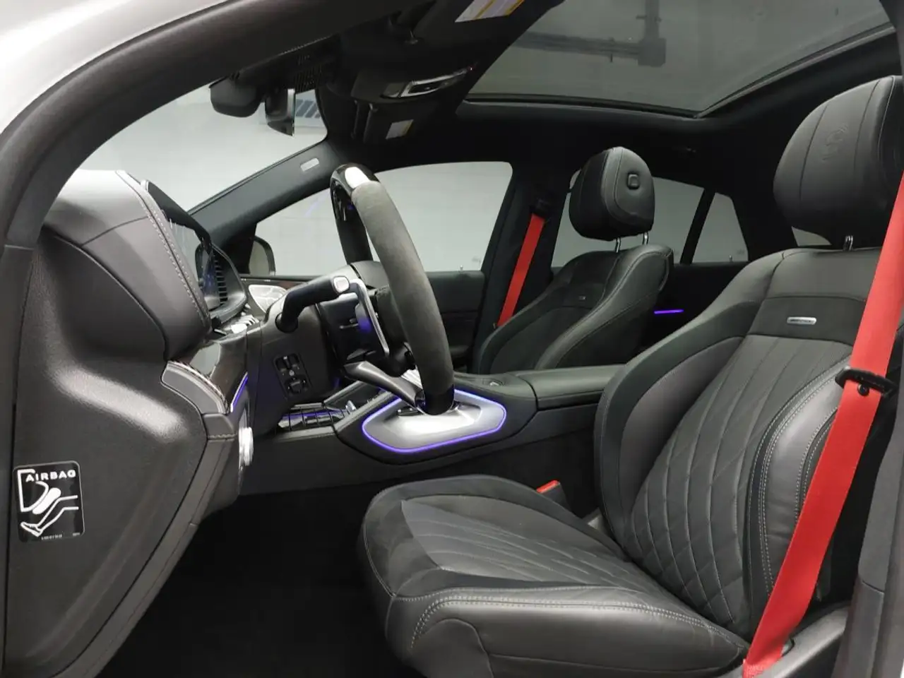 Mercedes-Benz GLE - Image 14