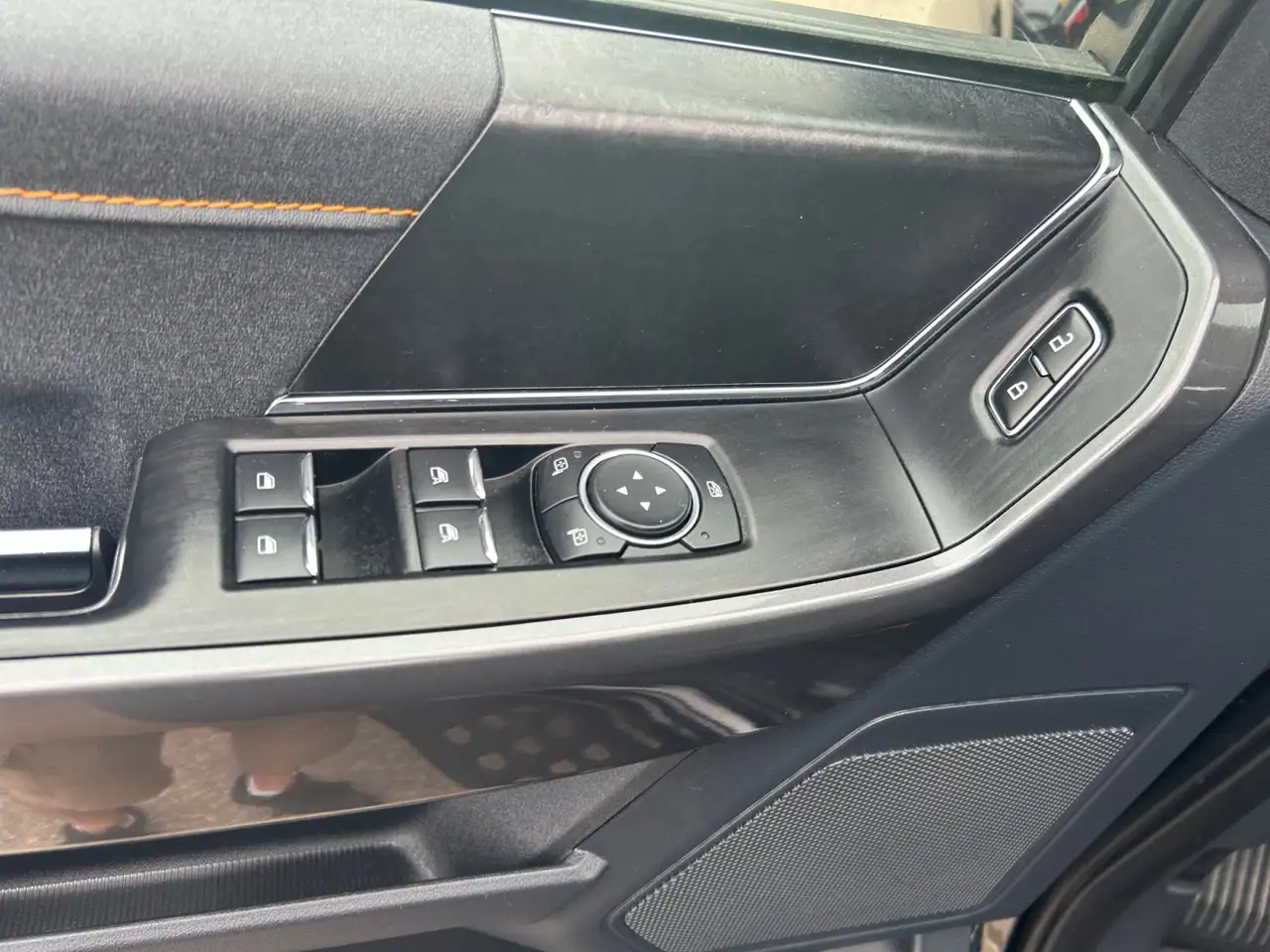 Ford F-150 - Image 17