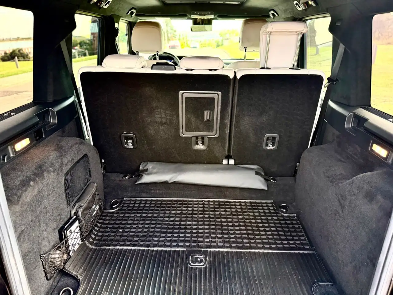 Mercedes-Benz G-Class - Image 26