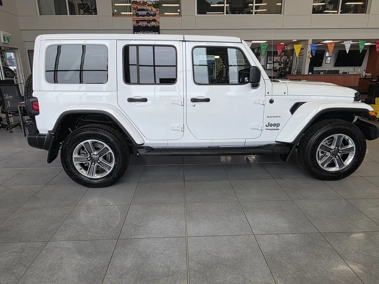 Jeep Wrangler - Image 4