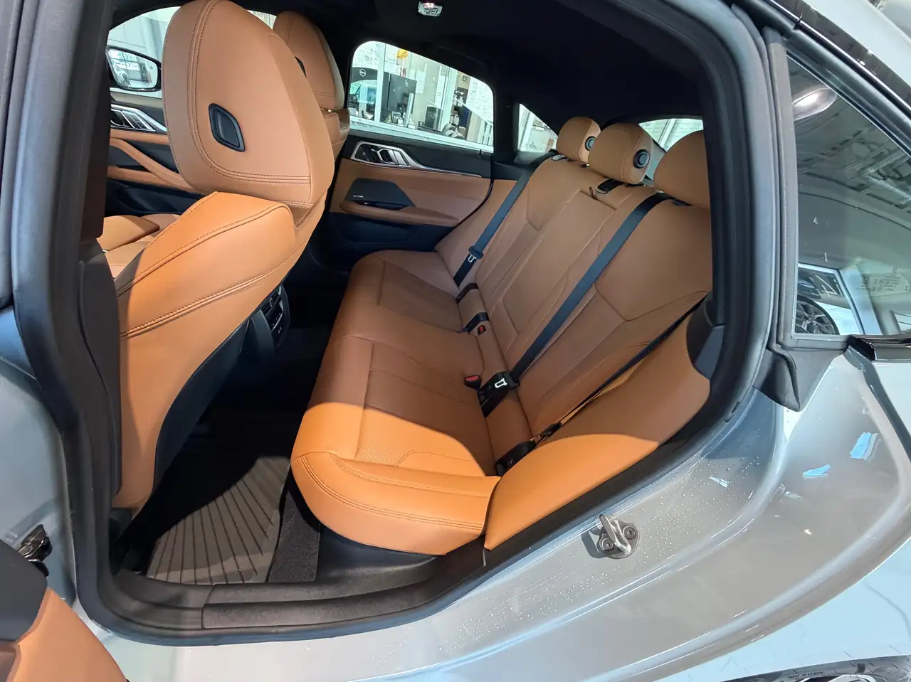 BMW 4 Series - Image 7