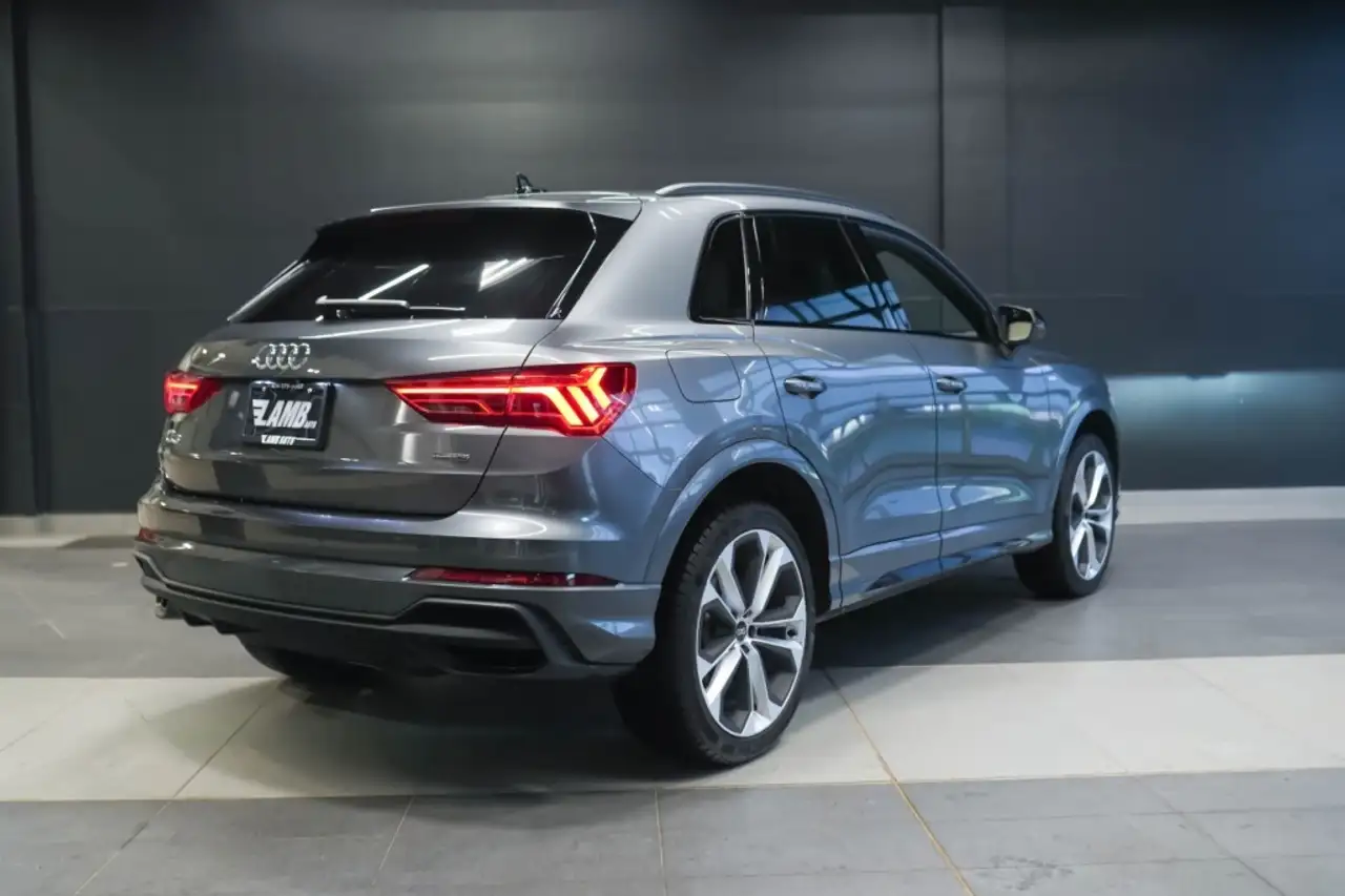 Audi Q3 - Image 2