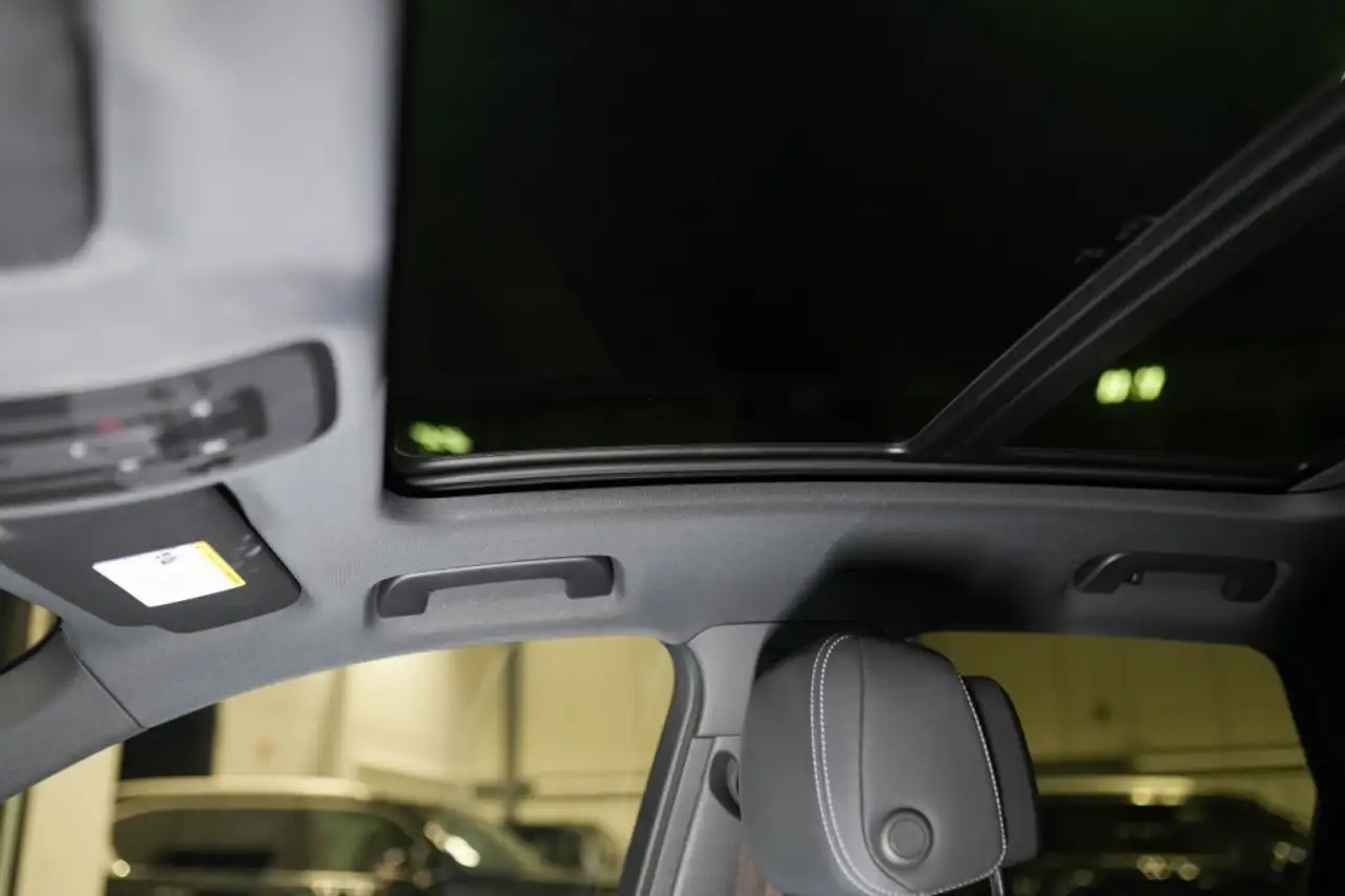 Audi Q3 - Image 23
