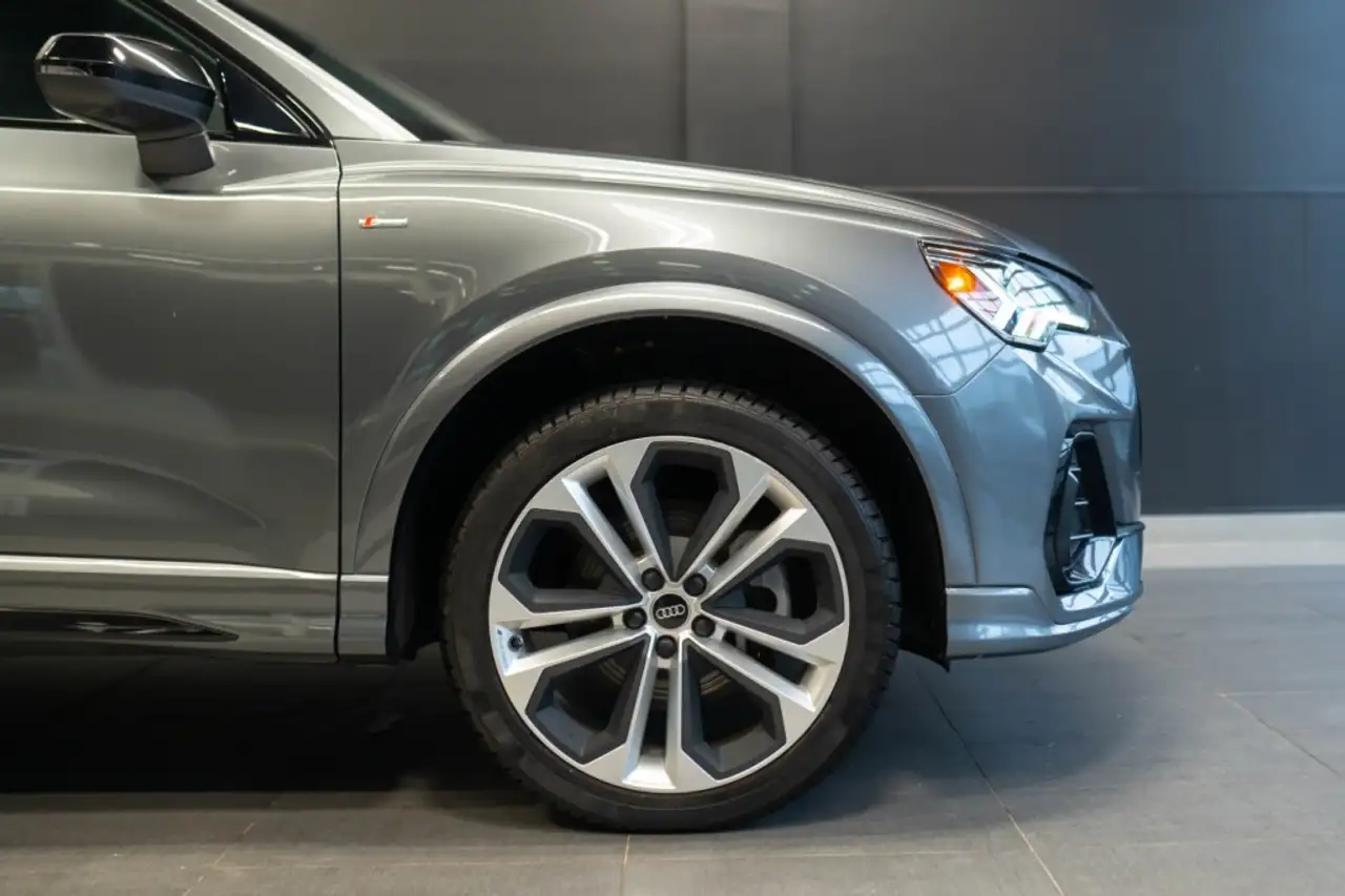 Audi Q3 - Image 35