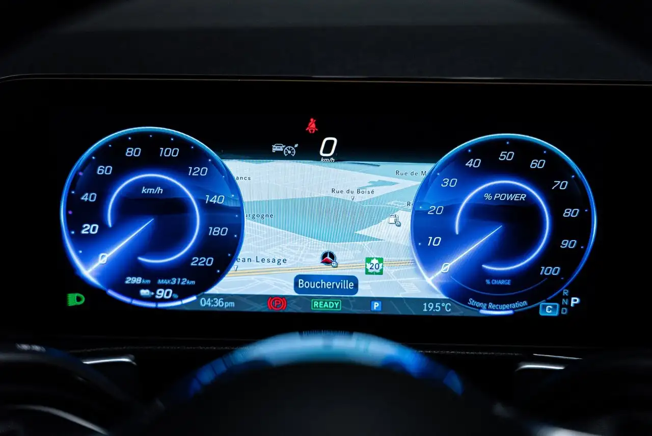 Mercedes-Benz EQB - Image 13