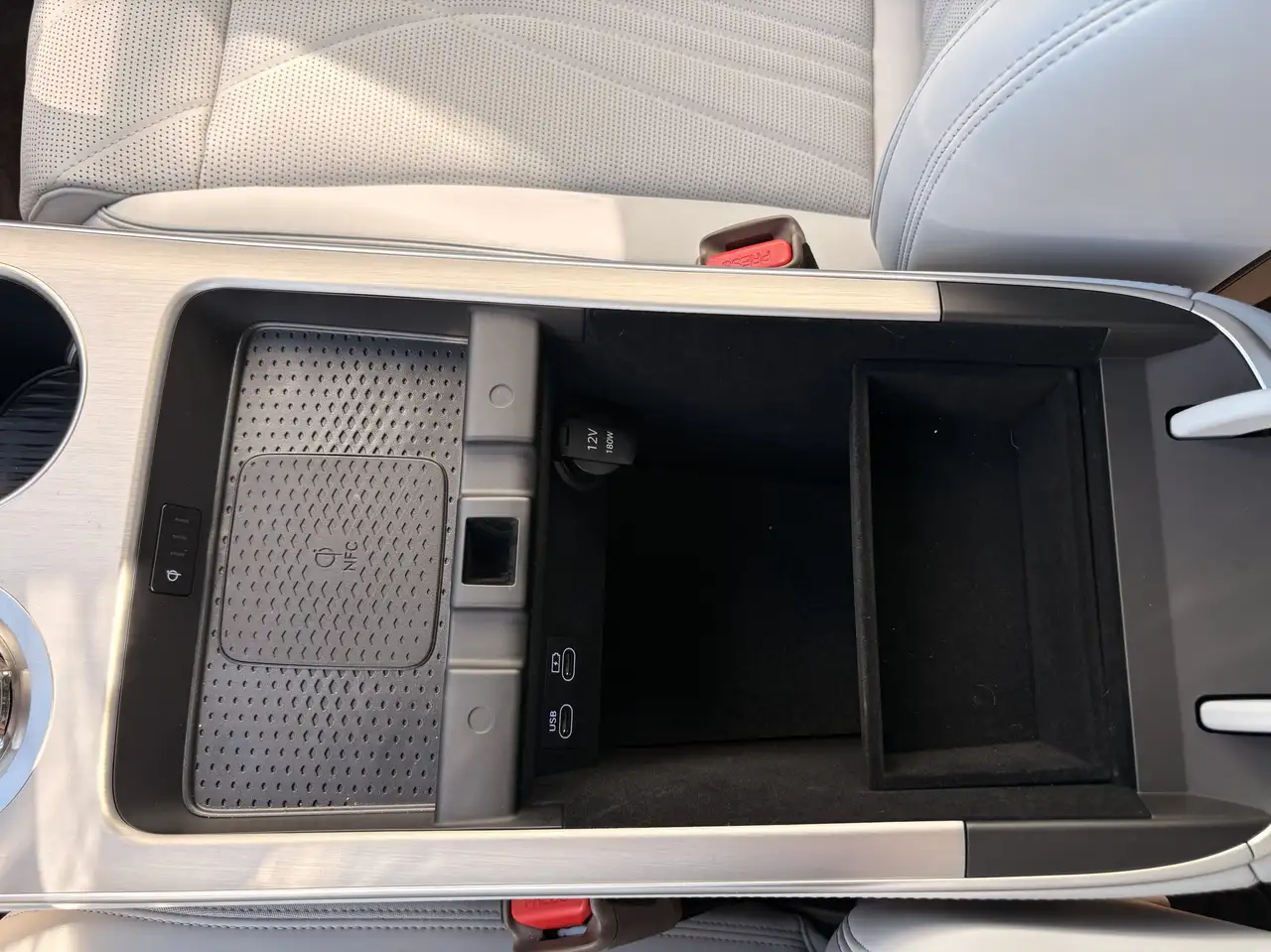 Genesis GV70 - Image 35