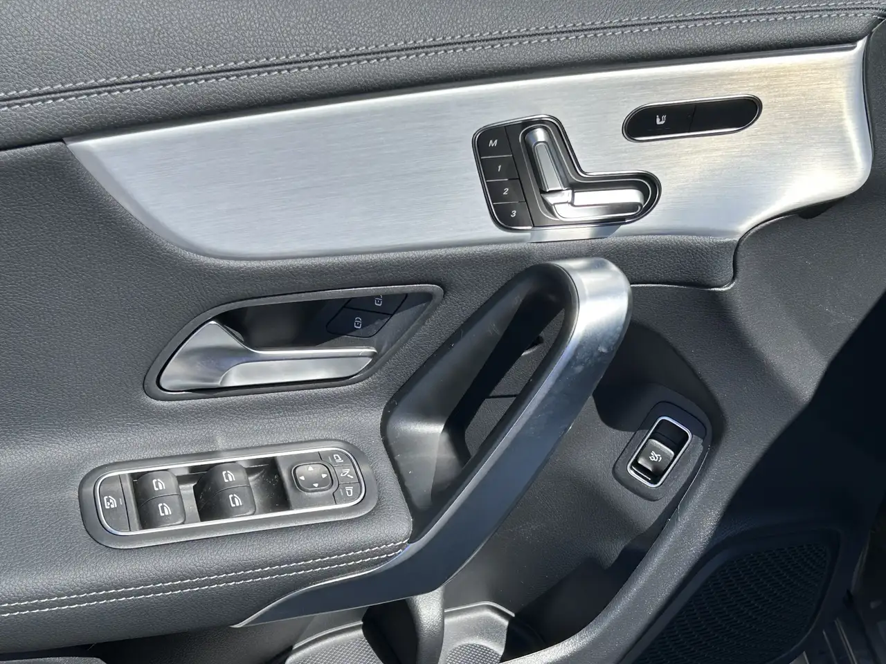 Mercedes-Benz CLA - Image 10