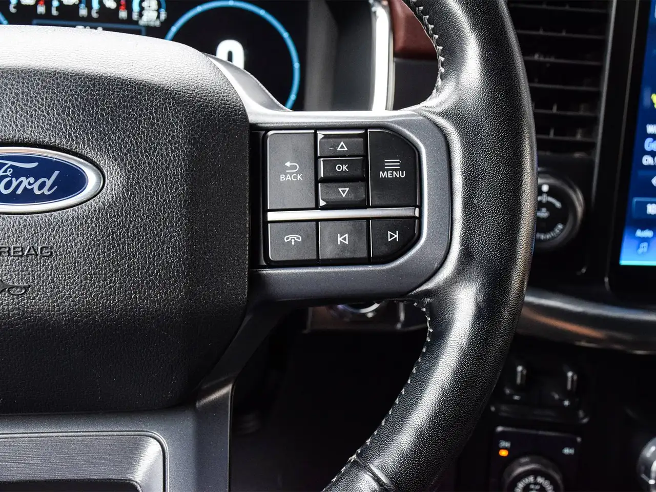 Ford F-150 - Image 22